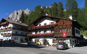 Hotel Al Larin
